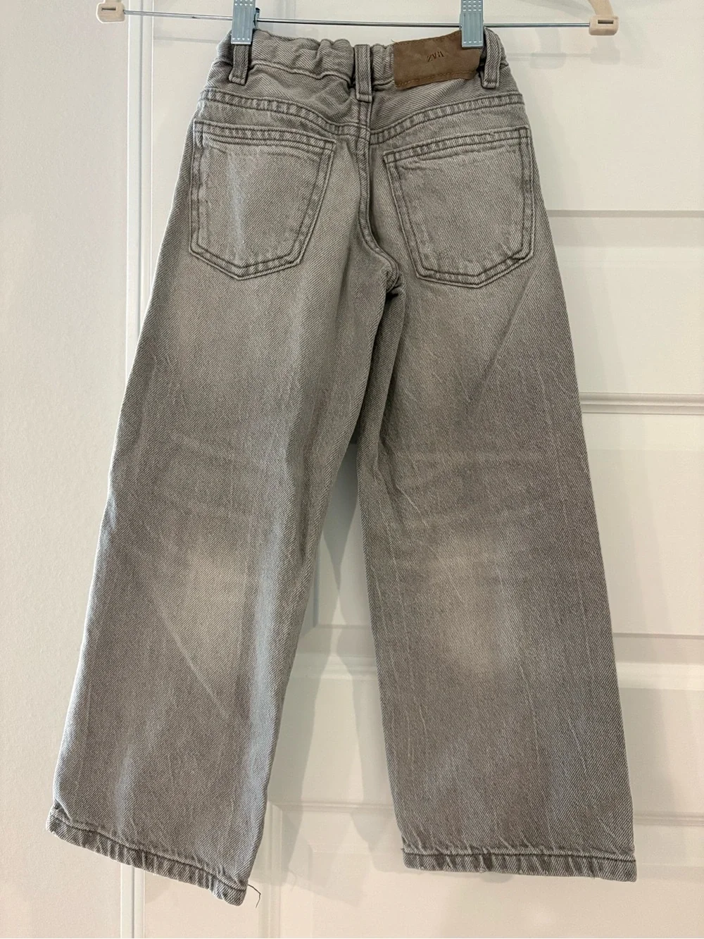 Zara Girls' Gray and Black Pearl & Star Accent Jeans size 6/7